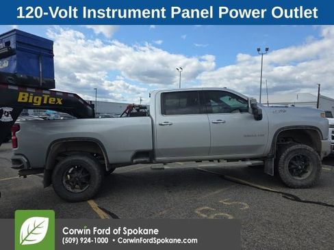 Used 2021 Chevrolet Silverado 3500 High Country image 10
