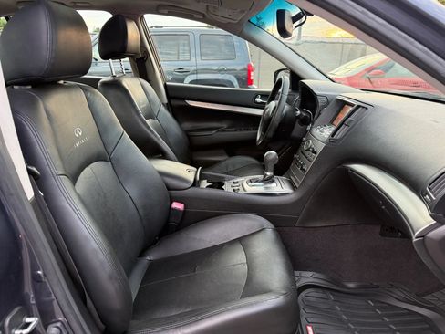 Used 2011 INFINITI G25 x w/ Moonroof Pkg AWD/4WD image 10