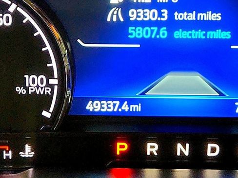 Used 2023 Ford Maverick Lariat w/ Lariat Luxury Package FWD image 16