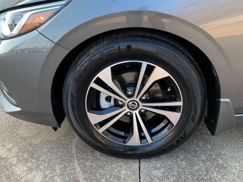 Used 2021 Nissan Sentra SV image 6