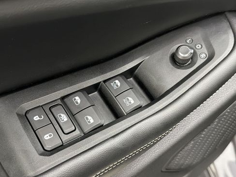 Used 2023 Jeep Grand Cherokee L Laredo AWD/4WD image 24