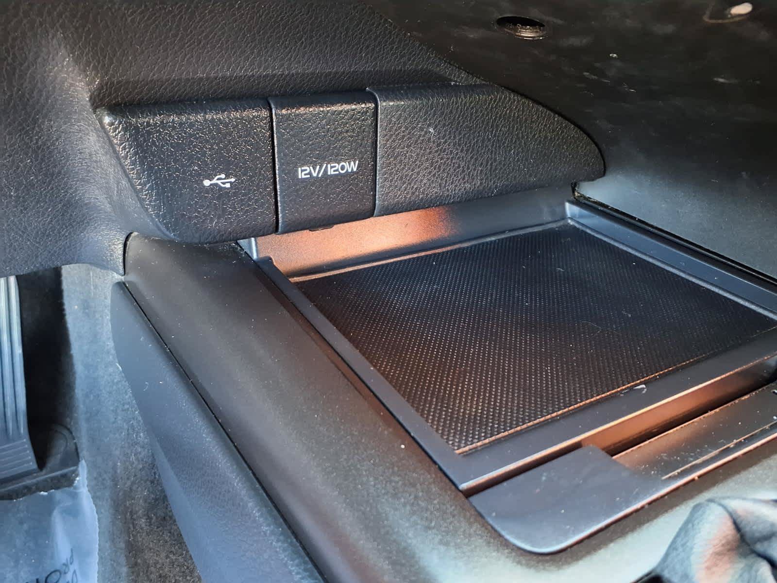 Used 2022 Toyota Camry SE w/ Carpet Mat Package (TMS) FWD image 23