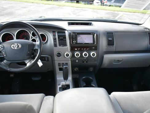 Used 2013 Toyota Sequoia SR5 AWD/4WD image 11