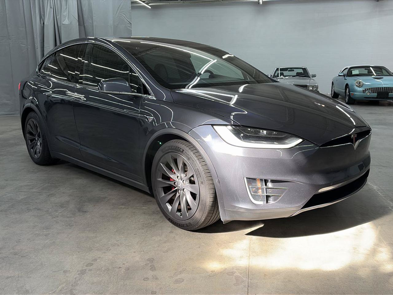 Used 2018 Tesla Model X 75D AWD/4WD image 4