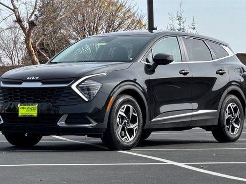 Used 2024 Kia Sportage LX image 15