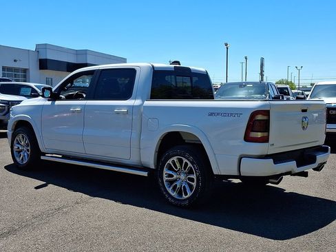 Used 2022 RAM 1500 Laramie AWD/4WD image 4