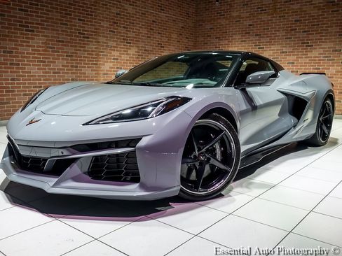 Used 2025 Chevrolet Corvette E-Ray w/ Battery Protection Package AWD/4WD image 2