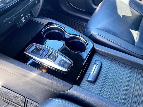 Used 2019 Honda Pilot Touring image 14