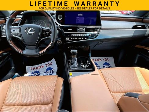 Used 2024 Lexus ES 300h Ultra Luxury w/ Accessory Package (Z2) FWD image 16