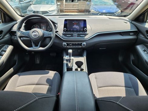 Certified 2025 Nissan Altima 2.5 S FWD image 8