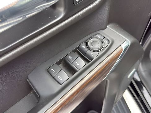 Used 2022 Chevrolet Silverado 1500 High Country w/ LPO, Dark Essentials Package AWD/4WD image 26
