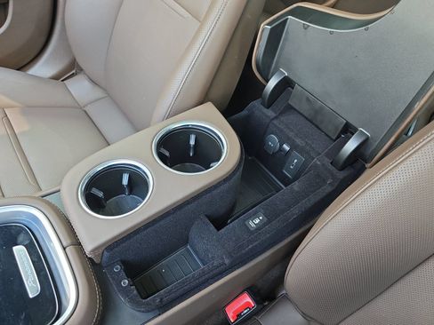 Certified 2023 Porsche Panamera 4 AWD/4WD image 23