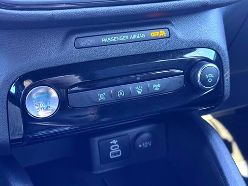 Used 2025 Ford Escape ST-Line w/ Tech Pack #1 image 27