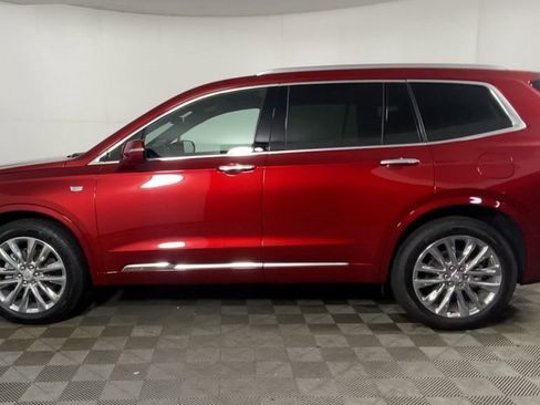 New 2025 Cadillac XT6 Premium Luxury w/ Technology Package image 5