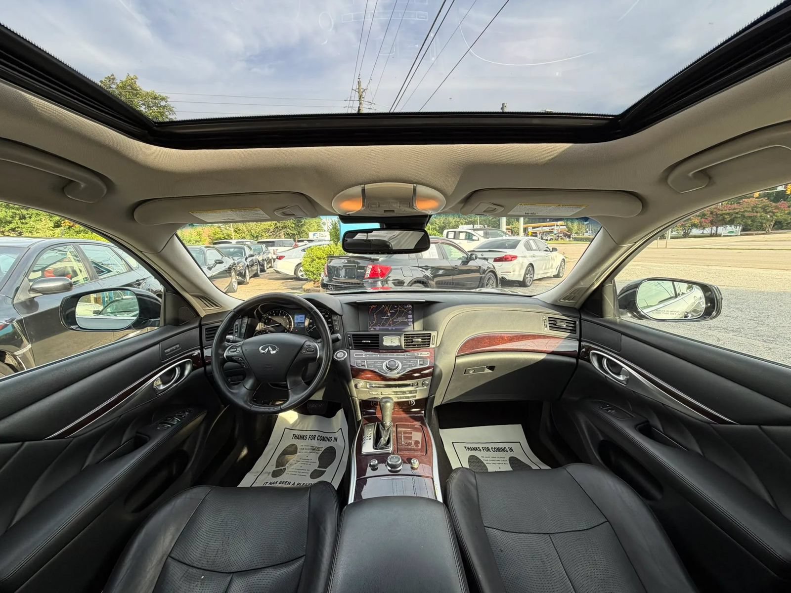 Used 2017 INFINITI Q70 L 3.7 AWD/4WD image 26
