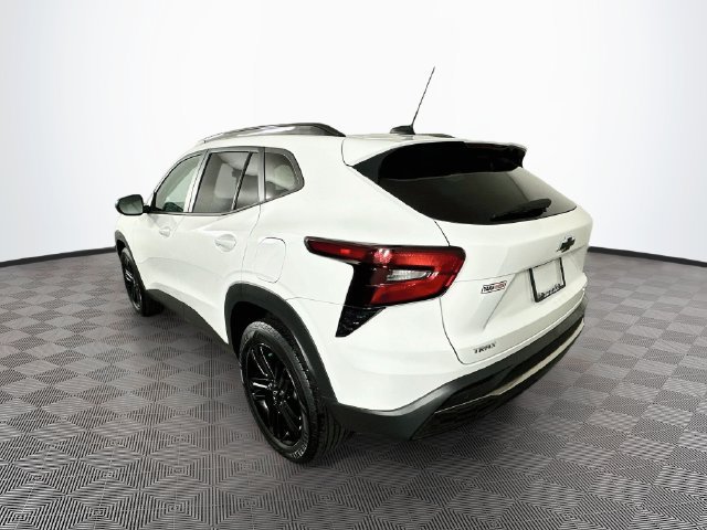 Used 2025 Chevrolet Trax ACTIV w/ Driver Confidence Package FWD image 9