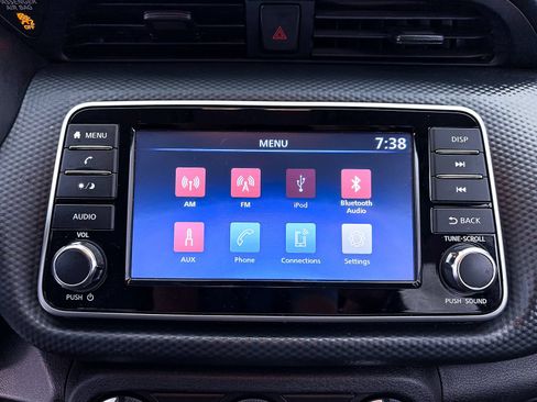 Used 2021 Nissan Kicks S FWD image 17
