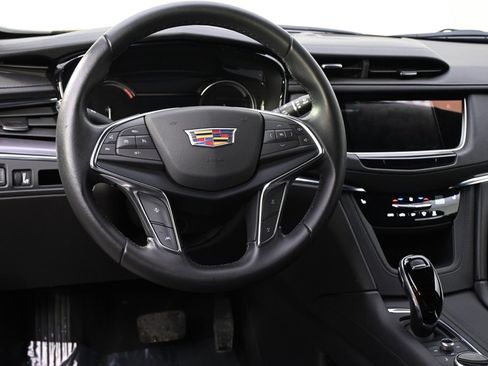 Used 2021 Cadillac XT5 Luxury image 12