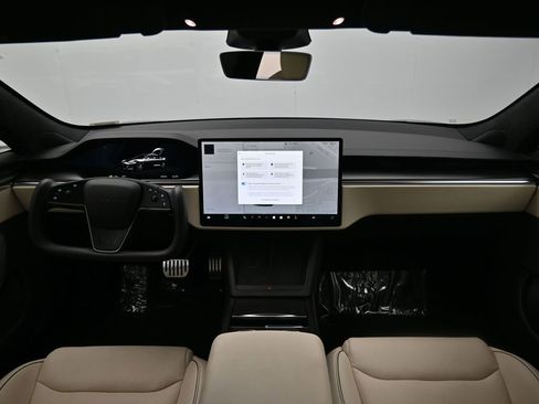 Used 2021 Tesla Model S Plaid image 14