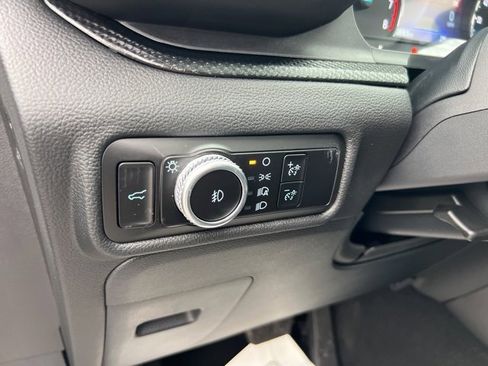 Certified 2023 Ford Explorer ST-Line w/ Class IV Trailer Tow Package image 9