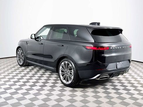 Used 2025 Land Rover Range Rover Sport SE image 7