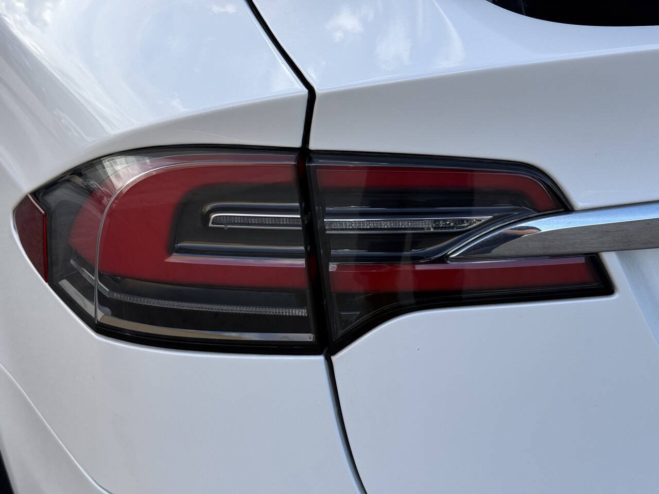 Used 2021 Tesla Model X Long Range AWD/4WD image 27