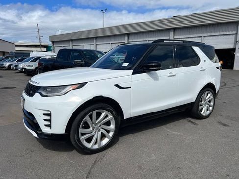 Used 2022 Land Rover Discovery HSE R-Dynamic AWD/4WD image 3