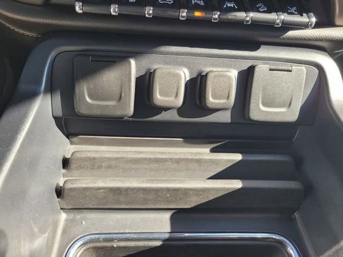 Used 2017 GMC Sierra 1500 Denali image 25