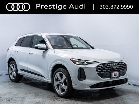 Used 2025 Audi Q5 Premium Plus w/ Premium Plus AWD/4WD image 10