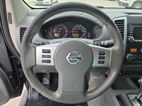 Used 2016 Nissan Frontier SV w/ SV Value Truck Package image 11