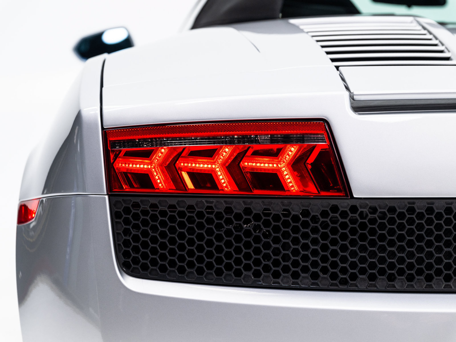 Used 2011 Lamborghini Gallardo LP 560-4 AWD/4WD image 40