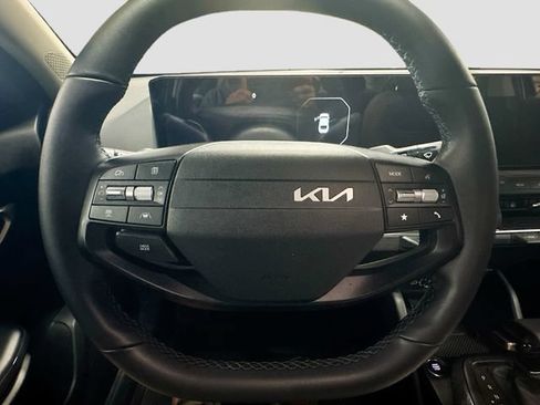 Used 2025 Kia K4 EX FWD image 11