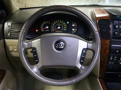 Used 2004 Kia Sorento EX image 11