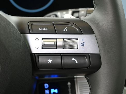 Certified 2025 Hyundai Tucson Limited AWD/4WD image 29