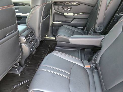 Used 2023 Honda Pilot TrailSport image 20