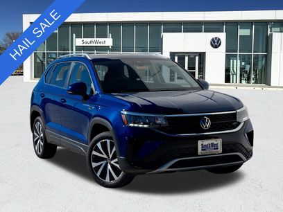 New 2024 Volkswagen Taos SE