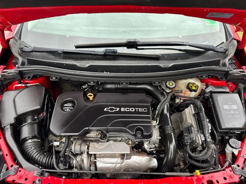 Used 2017 Chevrolet Cruze LT w/ Convenience Package image 6