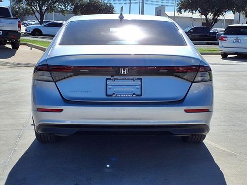 Certified 2024 Honda Accord LX image 6