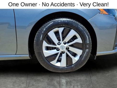 Used 2023 Nissan Altima 2.5 S FWD image 9