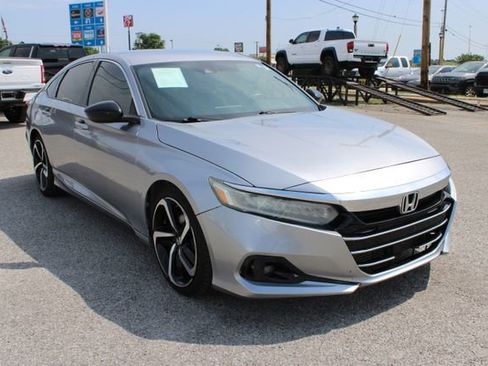 Used 2022 Honda Accord Sport image 3