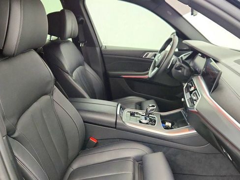 Used 2021 BMW X5 M50i AWD/4WD image 24