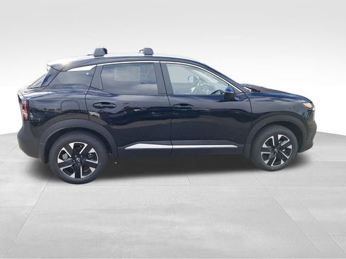 New 2026 Nissan Kicks SV w/ Charging Package image 7