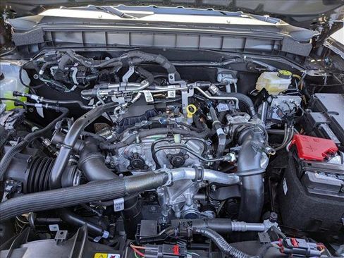 New 2025 Ford Bronco 4-Door image 16