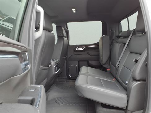 Used 2022 Chevrolet Silverado 1500 LTZ w/ LTZ Premium Package image 11