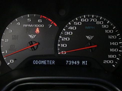 Used 1999 Chevrolet Corvette Convertible RWD image 18