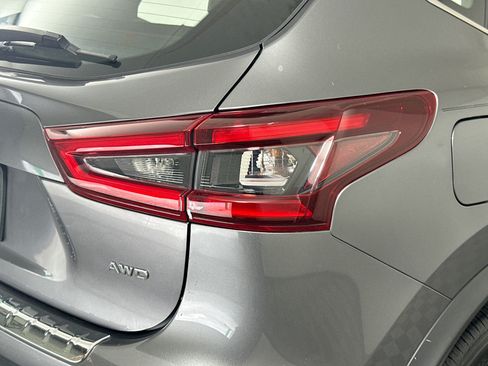 Used 2020 Nissan Rogue Sport S AWD/4WD image 33
