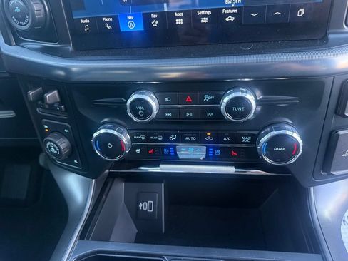 Used 2025 Ford F150 Lariat AWD/4WD image 59