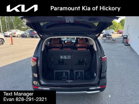 Used 2024 Kia Carnival SX FWD image 10