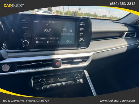 Used 2022 Kia K5 LXS FWD image 13