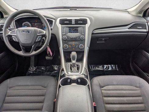 Used 2014 Ford Fusion SE FWD image 14